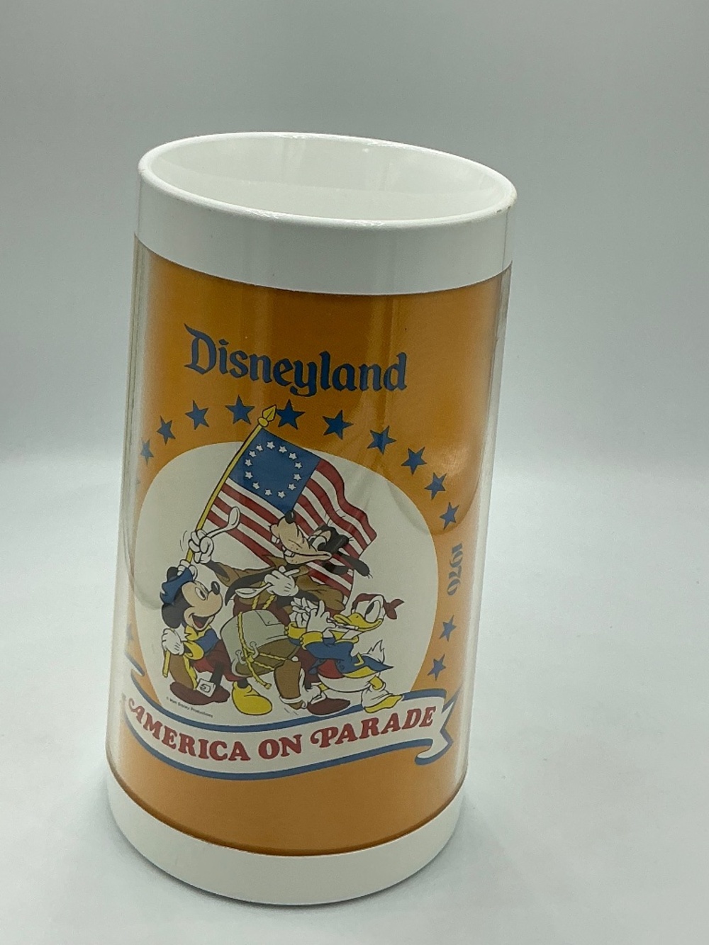 Vintage 1976 Disneyland America On Parade Thermo Plastic Mug Mickey Goofy 76